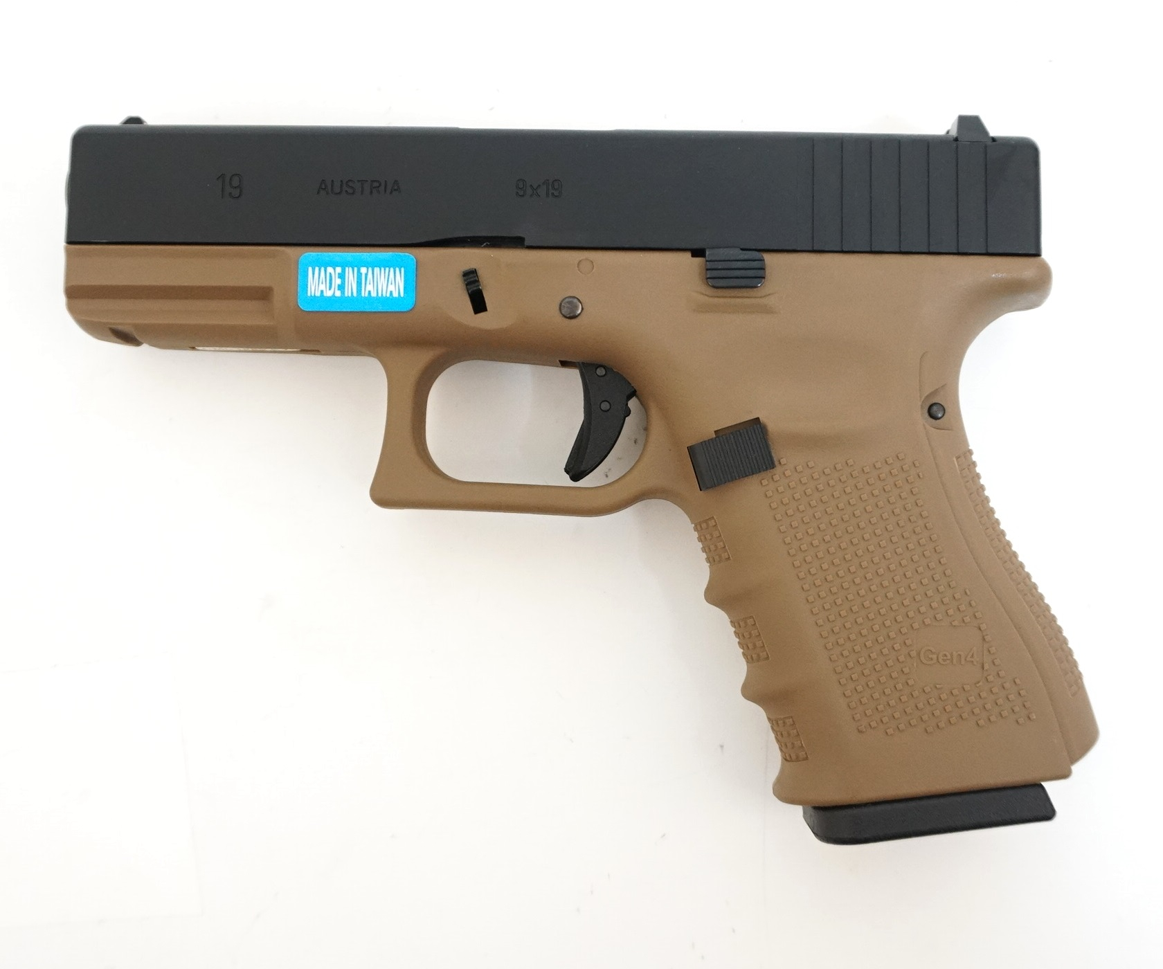 WE GBB Gas Pistol R19 Gen4 - Black/Tan OD-A-WE00212 asgbox.pl WE GBB Gas Pistol R19 Gen4 - Black/Tan