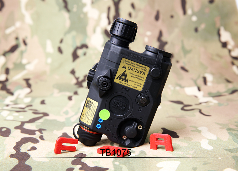 FMA AN/PEQ15 LA5-C UHP Version (LED Flashlight, Green / IR Laser) - Black OD-A-TB1075-BK asgbox.pl FMA AN/PEQ15 LA5-C UHP Version (LED Flashlight, Green / IR Laser) - Black