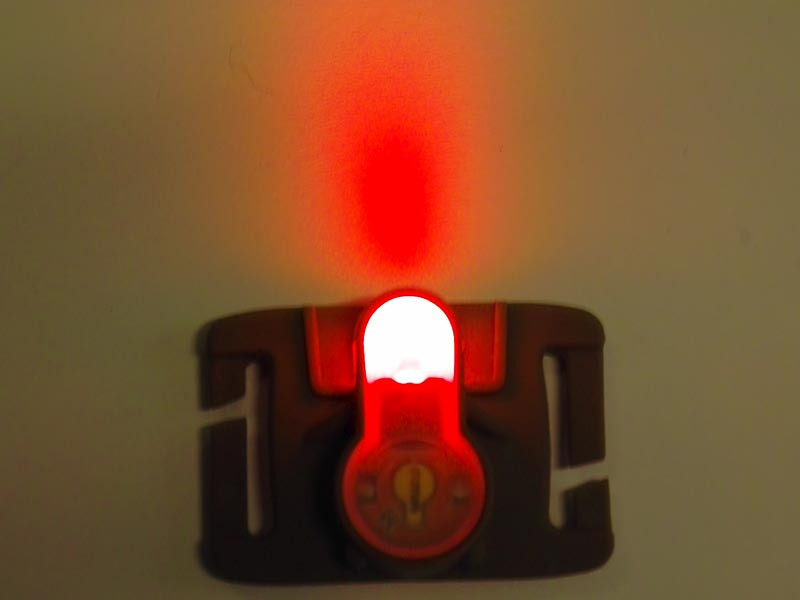 FMA MOLLE System Strobe Light Dark Earth, Tan Case - Red OD-A-TB905-RED asgbox.pl FMA MOLLE System Strobe Light Dark Earth, Tan Case - Red - obrazek 3