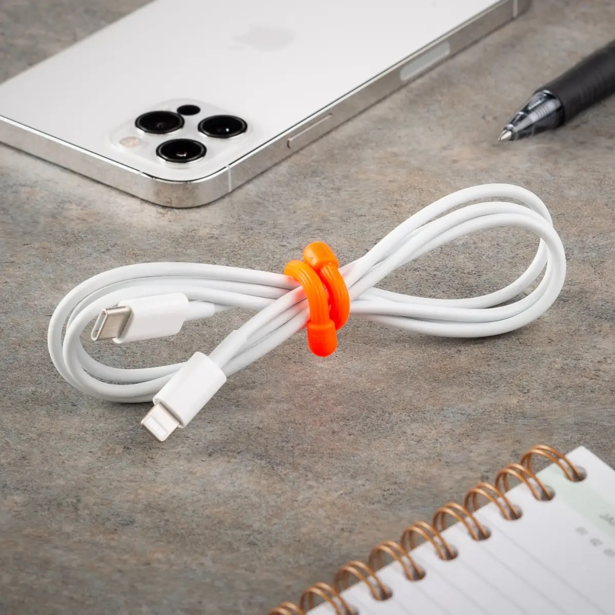 GEAR TIE(R) REUSABLE RUBBER TWIST TIE(TM) (2pcs), Orange - length 6" OD-A-GT6-2PK-31 asgbox.pl GEAR TIE(R) REUSABLE RUBBER TWIST TIE(TM) (2pcs), Orange - length 6" - obrazek 3