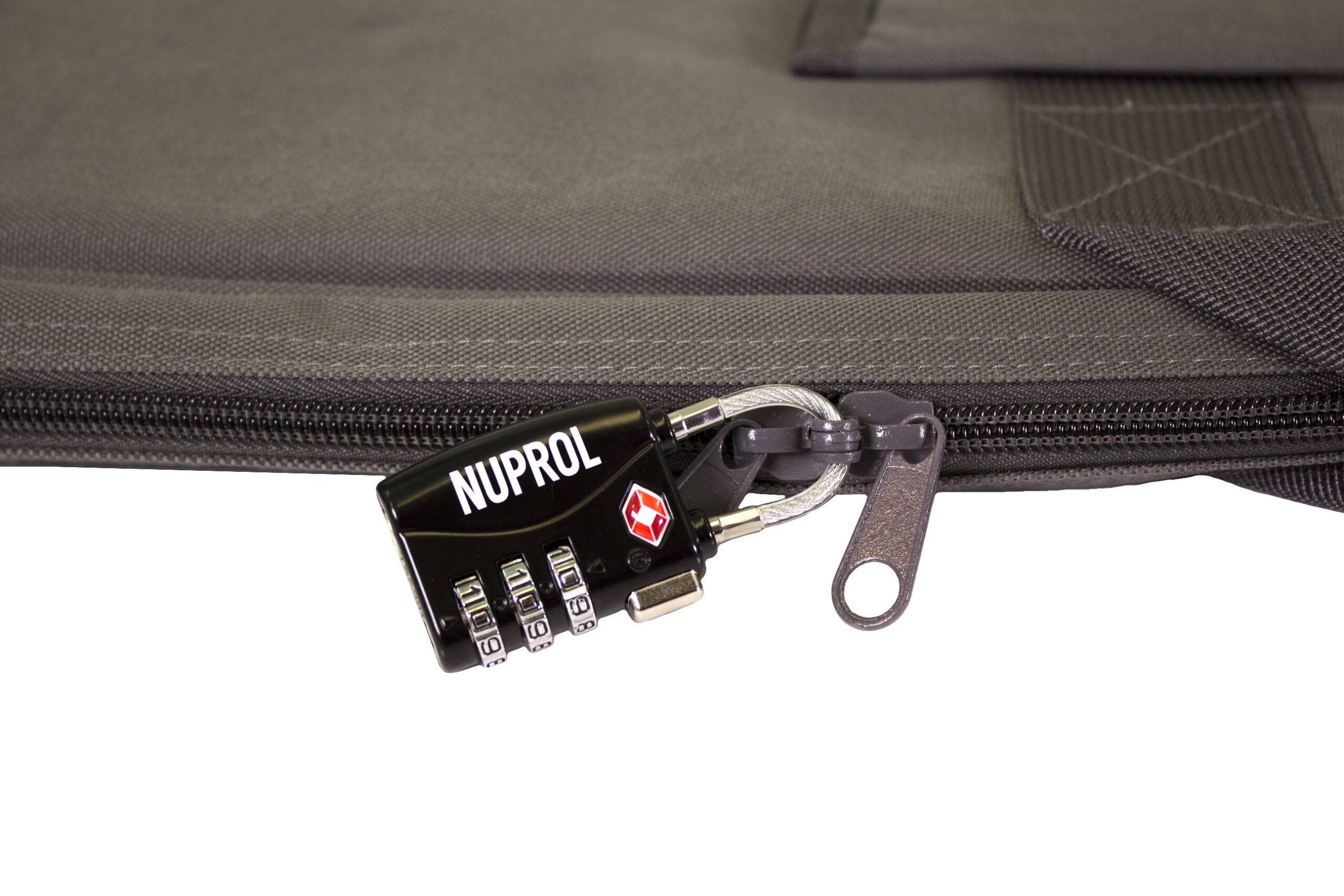 NUPROL Pistol Small Hard Case TSA Lock - Black OD-A-NUPROL046 asgbox.pl NUPROL Pistol Small Hard Case TSA Lock - Black - obrazek 3
