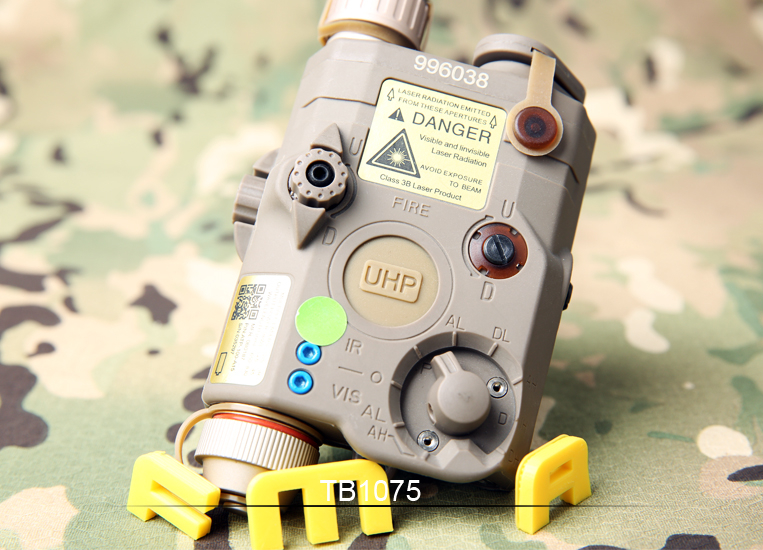 FMA AN/PEQ15 LA5-C UHP Version (LED Flashlight, Green / IR Laser) - Tan OD-A-TB1075-DE asgbox.pl FMA AN/PEQ15 LA5-C UHP Version (LED Flashlight, Green / IR Laser) - Tan - obrazek 6