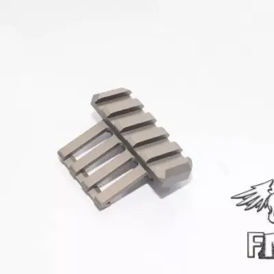 asgbox.pl - Skośna szyna RIS typu One o'clock - dark earth