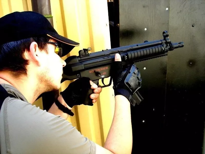 Replika pistoletu maszynowego CM041B OD-G-CYM-01-000717-00 asgbox.pl Replika pistoletu maszynowego CM041B - obrazek 3