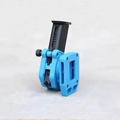 szybka ładownica na magazynek pistoletowy - niebieska