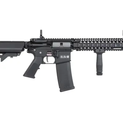 Karabinek ASG Specna Arms Daniel Defense® MK18 SA-P19 Prime™ Aster II ETU z silnikiem bezszczotkowym Czarny SPE-01-043637 asgbox.pl Karabinek ASG Specna Arms Daniel Defense® MK18 SA-P19 Prime™ Aster II ETU z silnikiem bezszczotkowym Czarny SPE-01-043637 asgbox.pl