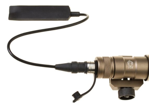 Night Evolution M300B Mini Scout Weaponlight Dark Earth - obrazek 3